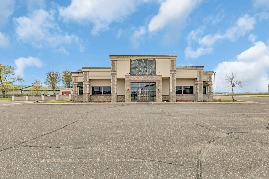 More Photos Of 14860 165th Ave, Becker Restaurant For Sale