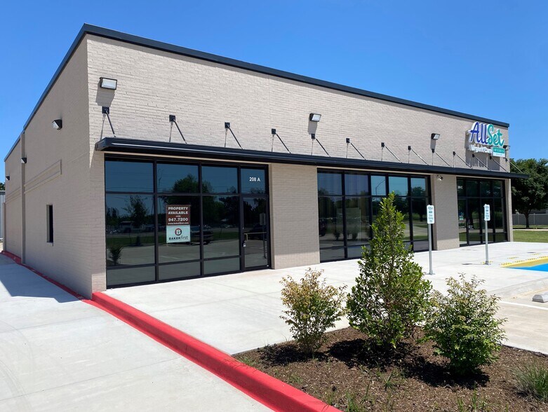 More Photos Of 208 S Douglas Blvd, Midwest City Storefront Retail Office For Lease