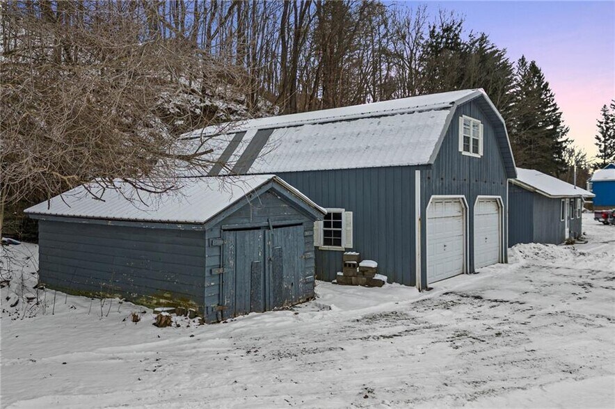 More Photos Of 1016 State Route 13, Cortland Flex For Sale