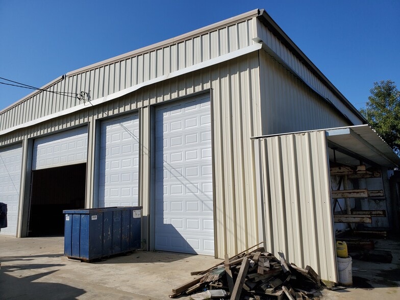 Primary Photo Of 330 1st St, Exeter Warehouse For Lease