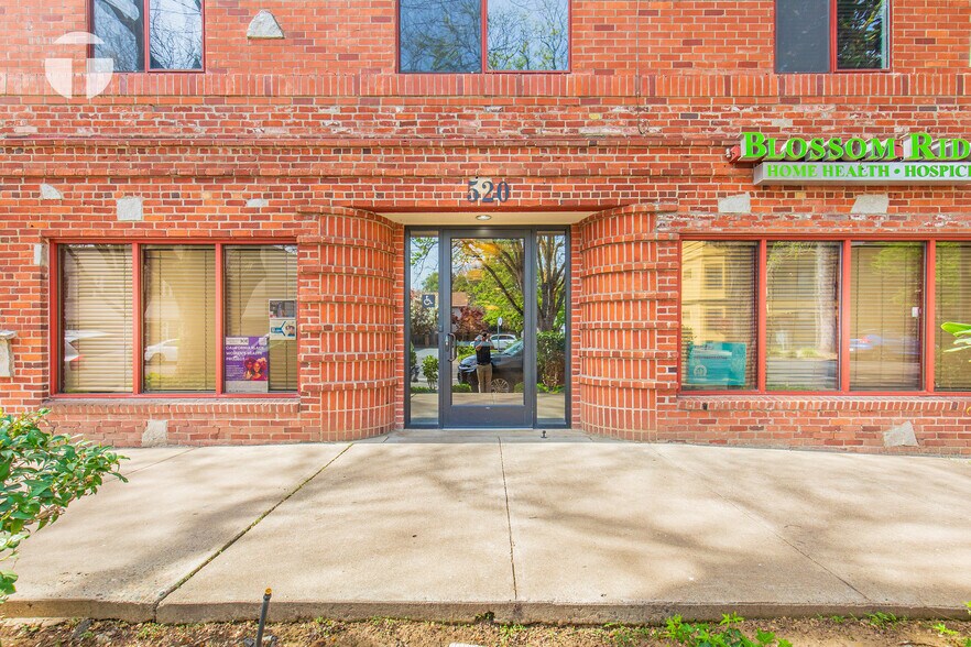 More Photos Of 520 9th St, Sacramento Office For Sale