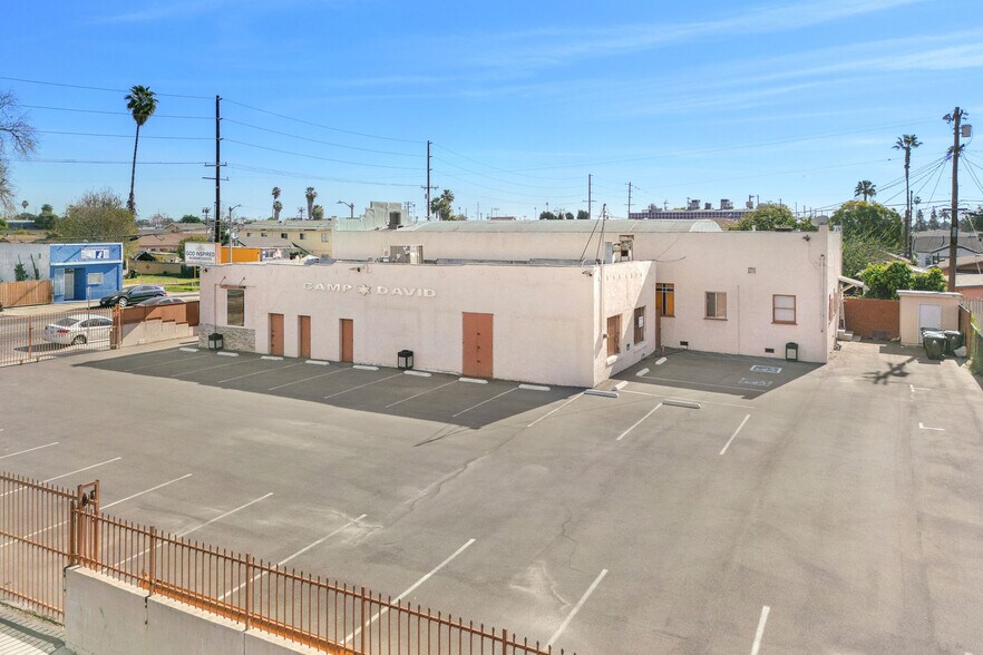 More Photos Of 8461 S San Pedro St, Los Angeles Religious Facility For Sale