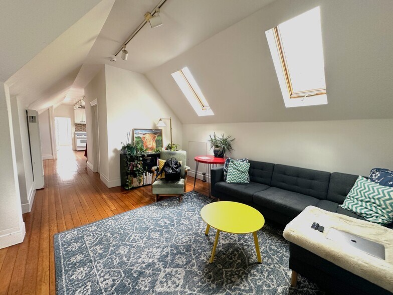 More Photos Of 1821-1823 Oak St, San Francisco Apartments For Sale