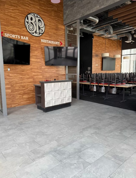 More Photos Of 340 Vin Rambla, El Paso Restaurant For Lease