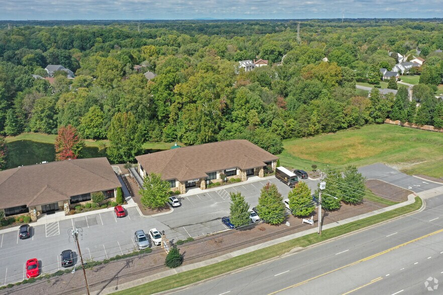 More Photos Of 2021 Eastchester Dr, High Point Medical For Lease