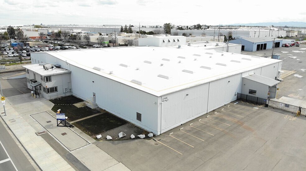 More Photos Of 450 E Grant Line Rd, Tracy Unknown For Lease