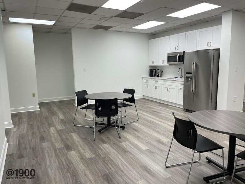 More Photos Of 1900 The Exchange SE, Atlanta Office For Lease