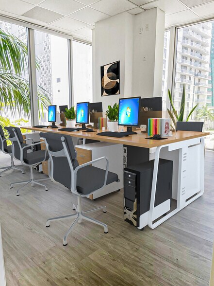More Photos Of 150 SE 2nd Ave, Miami Coworking Space
