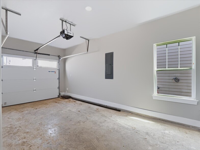 More Photos Of 1306 Country Rd, Whitesboro Apartments For Sale