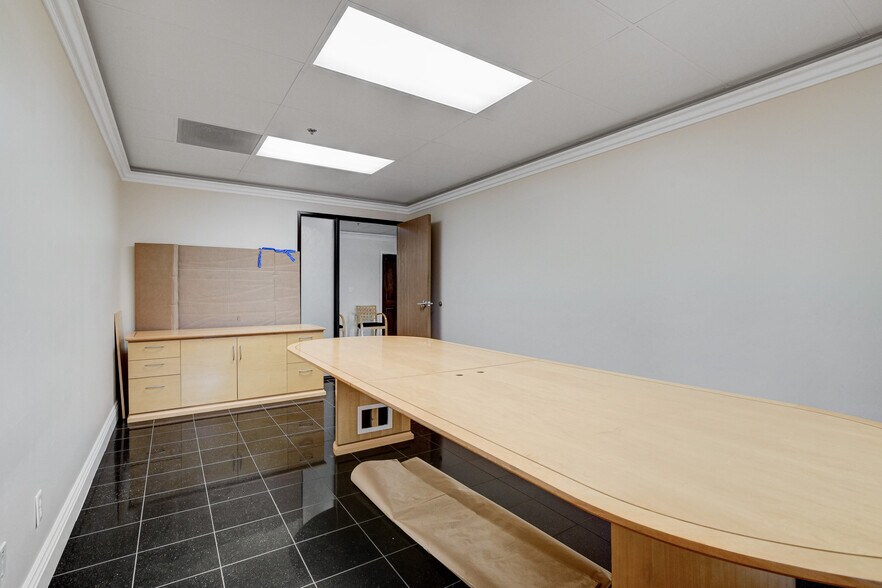 More Photos Of 3470 E Russell Rd, Las Vegas Office For Sale