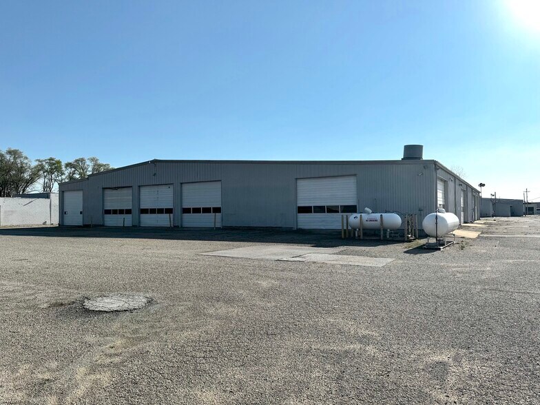 More Photos Of 701 Collins Rd, Elkhart Warehouse For Sale