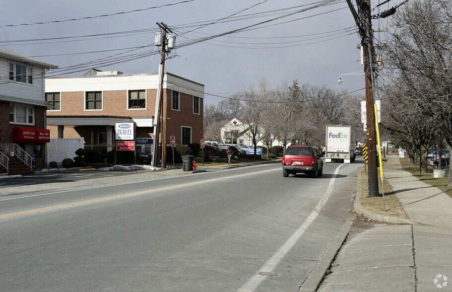 More Photos Of 955 Lincoln Ave, Glen Rock Medical For Sale