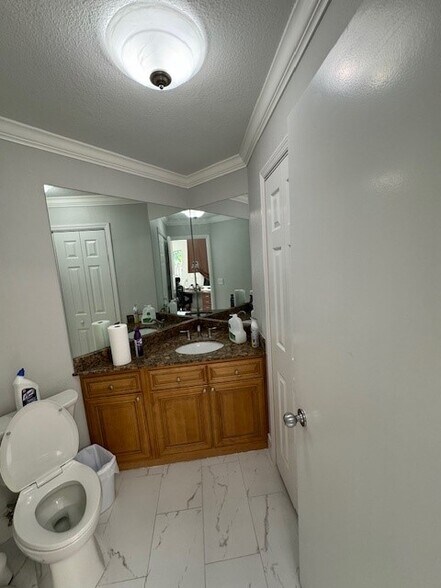 More Photos Of 6711 38th Ave N, Saint Petersburg Medical For Lease