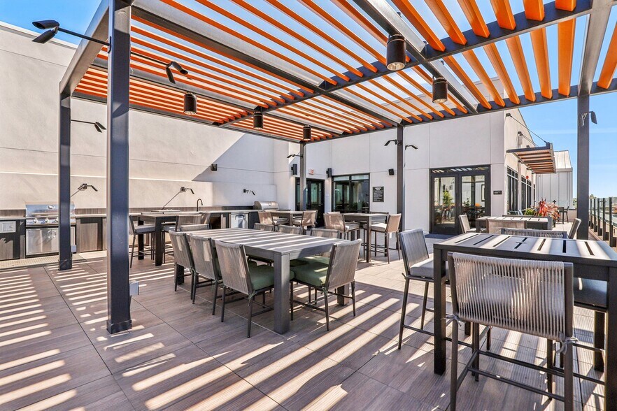 More Photos Of 251 6th St, Sacramento Apartments For Lease