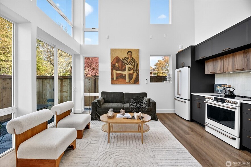 More Photos Of 6318 41st Ave SW, Seattle Apartments For Sale