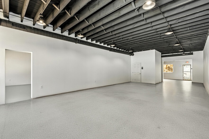 More Photos Of 1200 Kings Ave, Jacksonville Freestanding For Lease