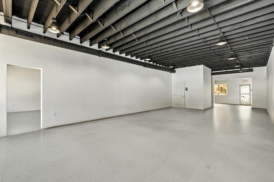 More Photos Of 1200 Kings Ave, Jacksonville Freestanding For Lease