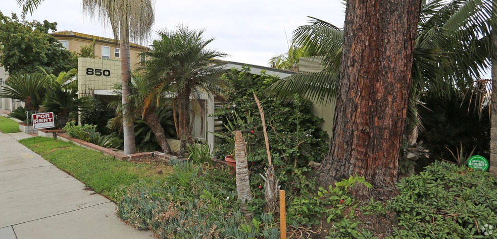 More Photos Of 850 Prospect St, La Jolla Medical For Lease