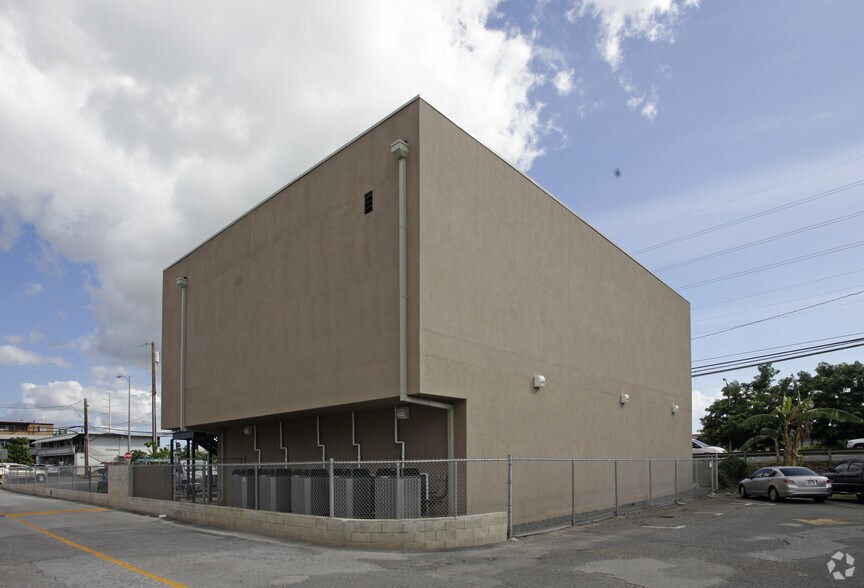 More Photos Of 98-104 Kanuku St, Aiea Storefront Retail Office For Lease