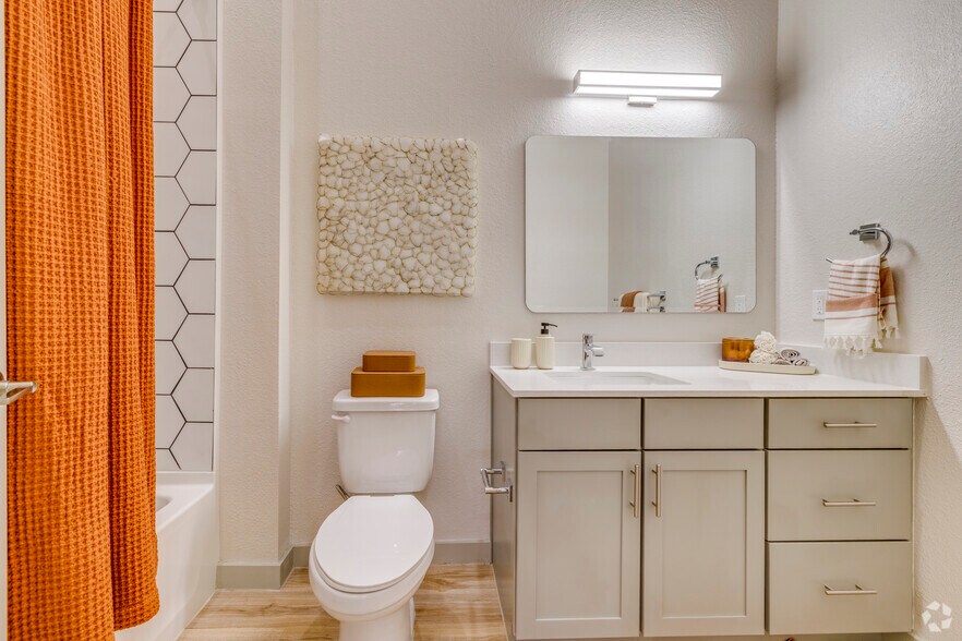 More Photos Of 2219 E 11th St, Tulsa Apartments For Lease