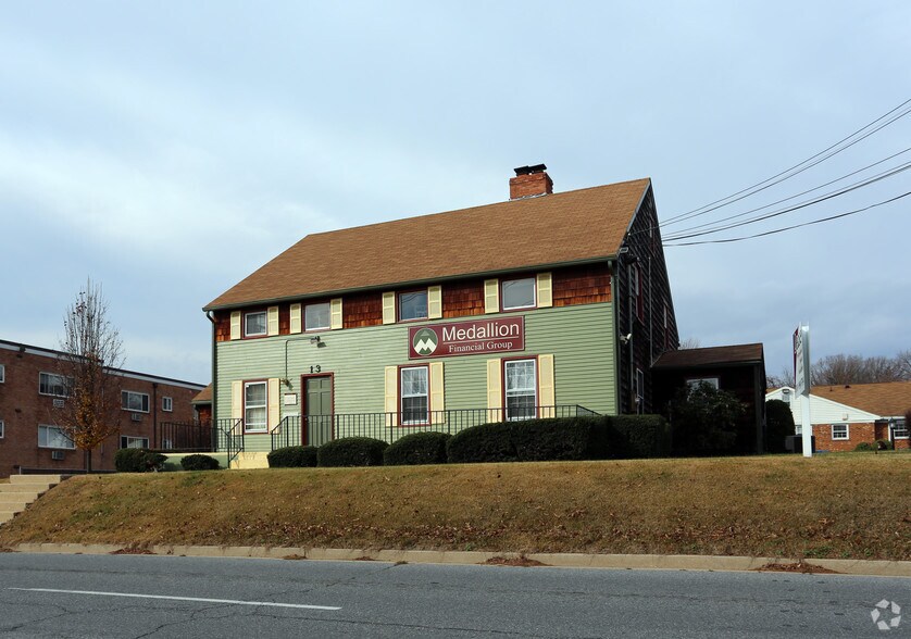 More Photos Of 13 E Deer Park Dr, Gaithersburg Office For Lease