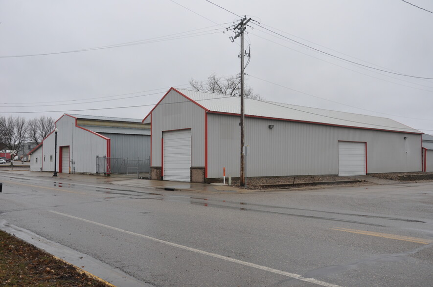 Primary Photo Of 170 Broadway Ave S, Cokato Freestanding For Sale