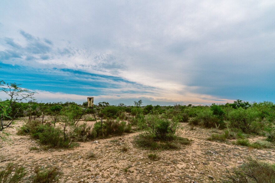 More Photos Of County Road 1865, Langtry Land For Sale