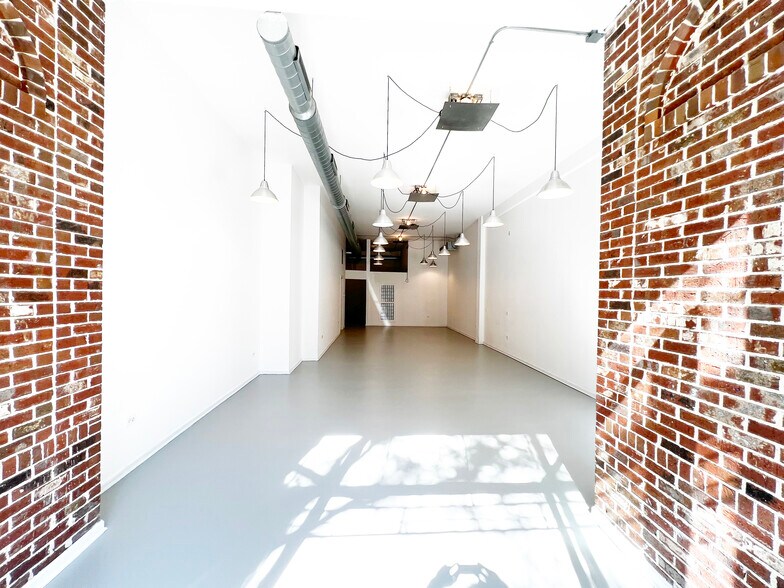 More Photos Of 2136-2142 W Division St, Chicago Storefront Retail Residential For Sale