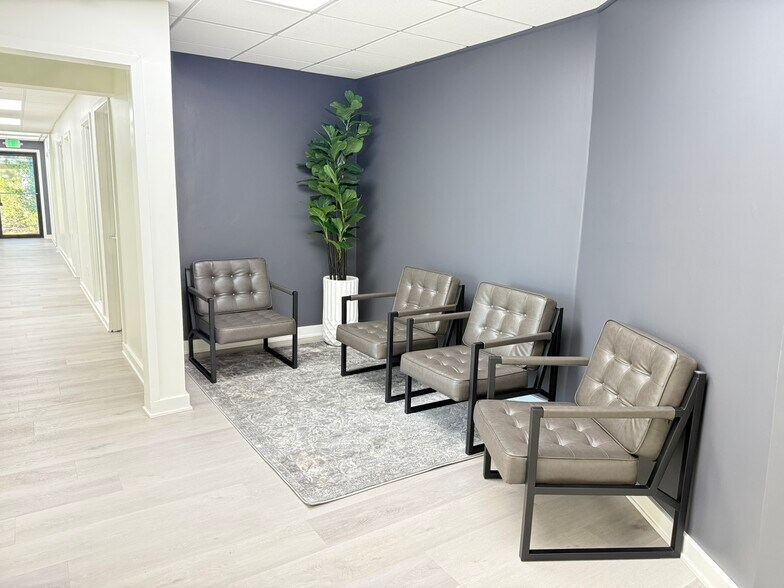 More Photos Of 20 Office Park Way, Pittsford Office For Lease