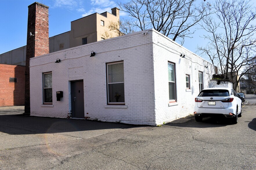 More Photos Of 74 Carroll St, Binghamton Apartments For Sale