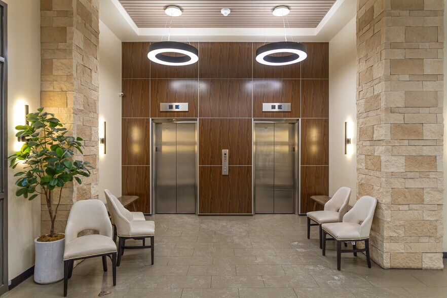 More Photos Of 21 3rd St N, Great Falls Loft Creative Space For Lease