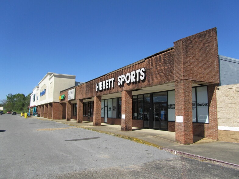 More Photos Of 12112-12130 Old 63 S, Lucedale General Retail For Lease