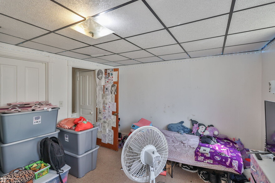 More Photos Of 220 S Madison St, Allentown Specialty For Sale