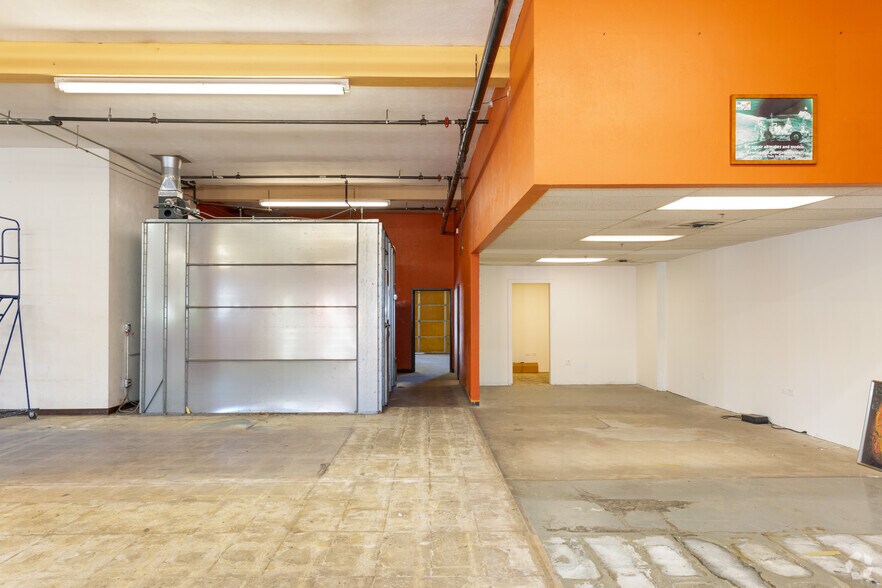 More Photos Of 1591 W Alameda Ave, Denver Showroom For Lease
