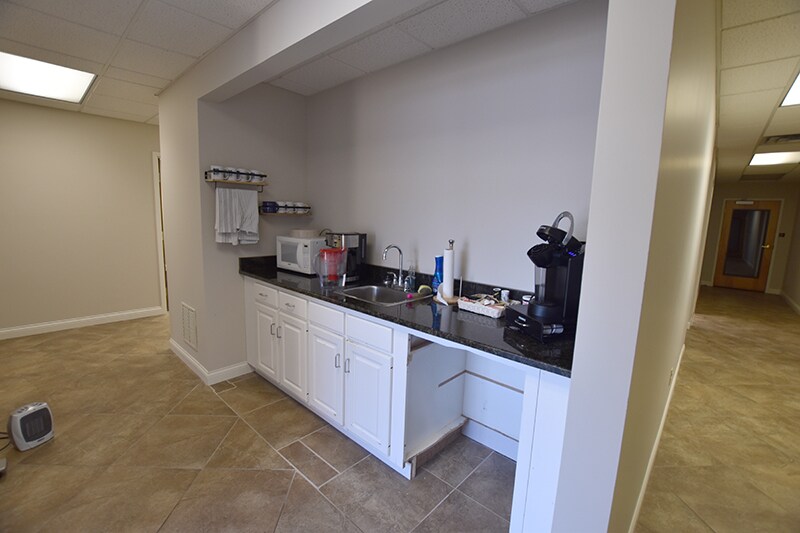 More Photos Of 1928 Central Ave, Chattanooga Medical For Lease