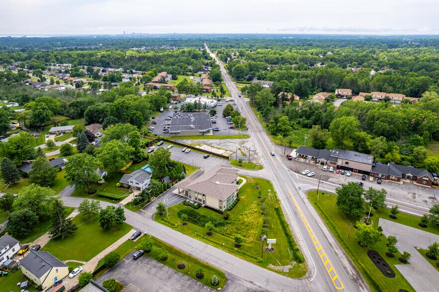 More Photos Of 3020 Orchard Park Rd, Buffalo Office For Sale