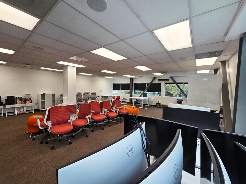 More Photos Of 3670 W Temple Ave, Pomona Office For Lease
