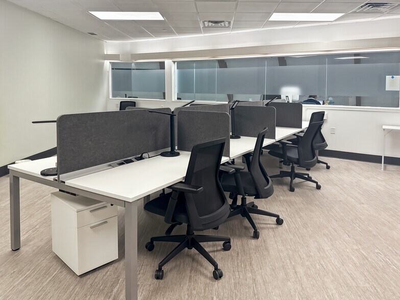 More Photos Of 545 Brent Ln, Pensacola Coworking Space