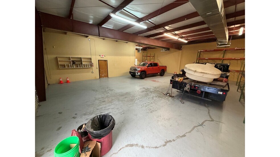 More Photos Of 2270 Pendley Rd, Cumming Warehouse For Sale