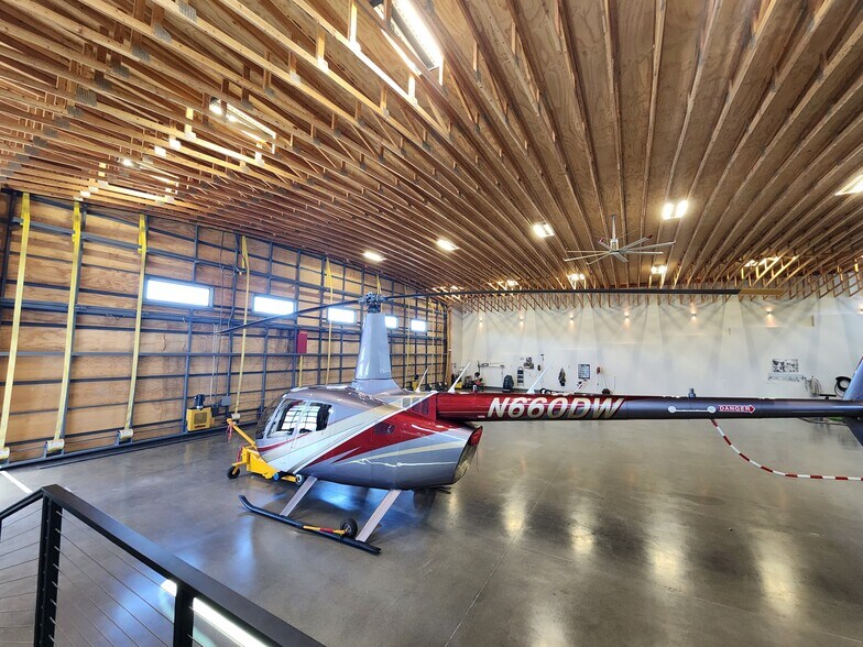 More Photos Of 872 Alpine Village Loop, Alpine Airplane Hangar For Sale