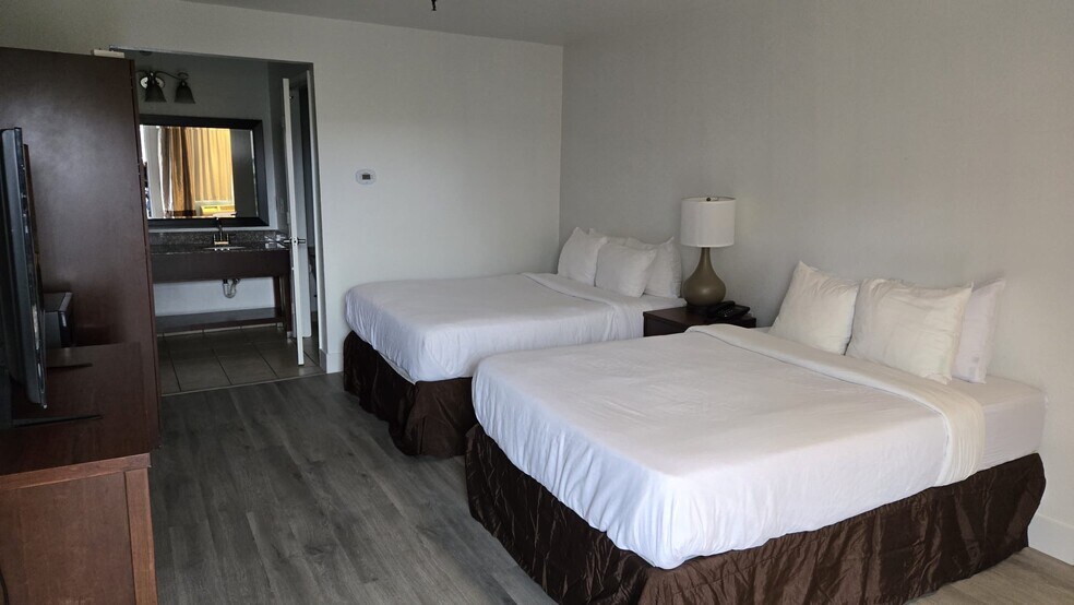 More Photos Of 12249 Folsom Blvd, Rancho Cordova Hotel For Sale