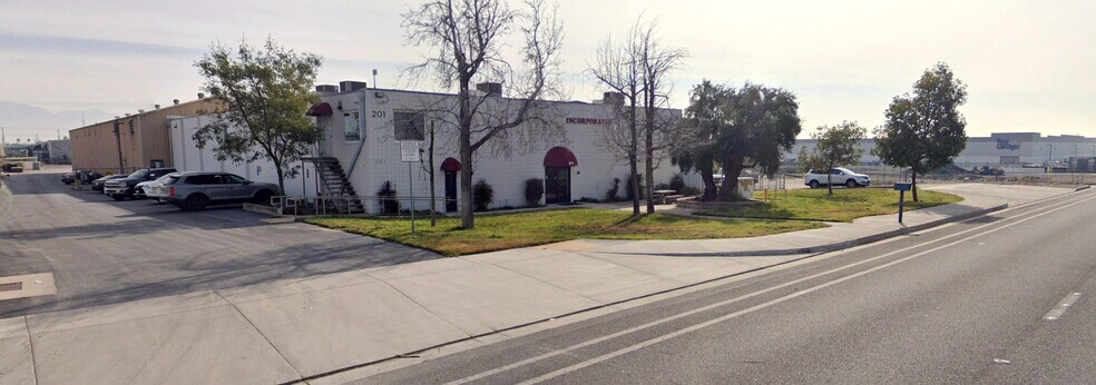 More Photos Of 201 S Cactus Ave, Rialto Manufacturing For Sale