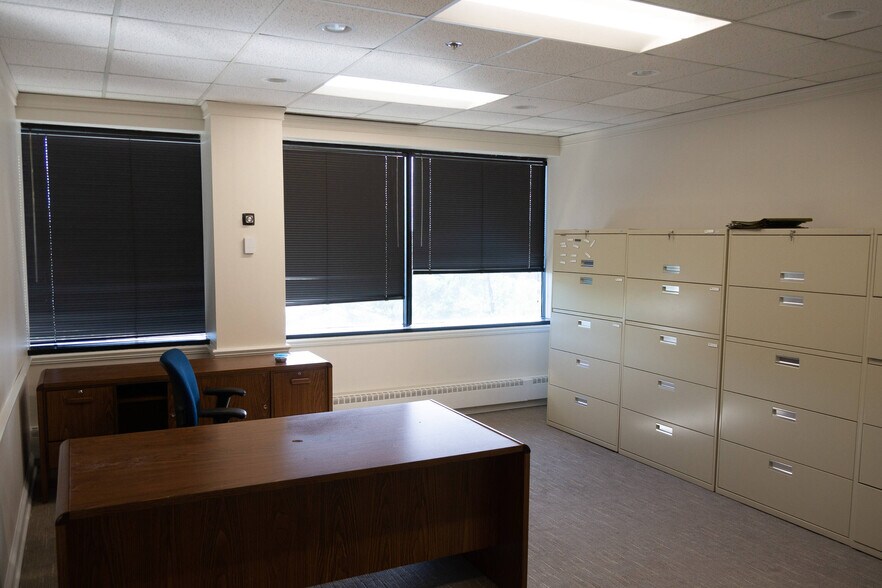 More Photos Of 7833 Walker Dr, Greenbelt Office For Lease