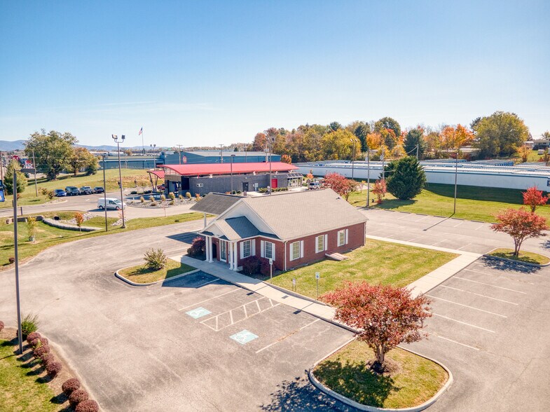 More Photos Of 2145 Roanoke St SE, Christiansburg Bank For Sale