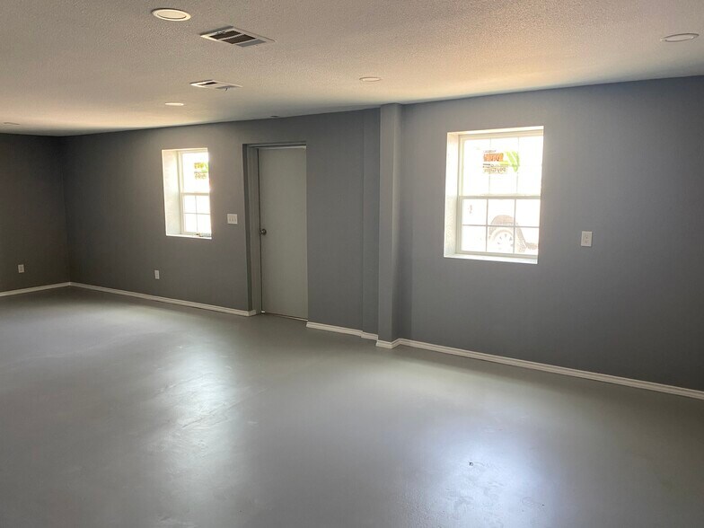 More Photos Of 3838 S Hwy 287, Waxahachie Auto Repair For Sale