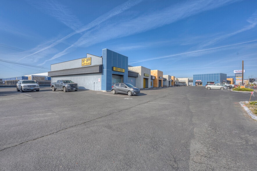 More Photos Of 3000-3090 Mill St, Reno Unknown For Lease