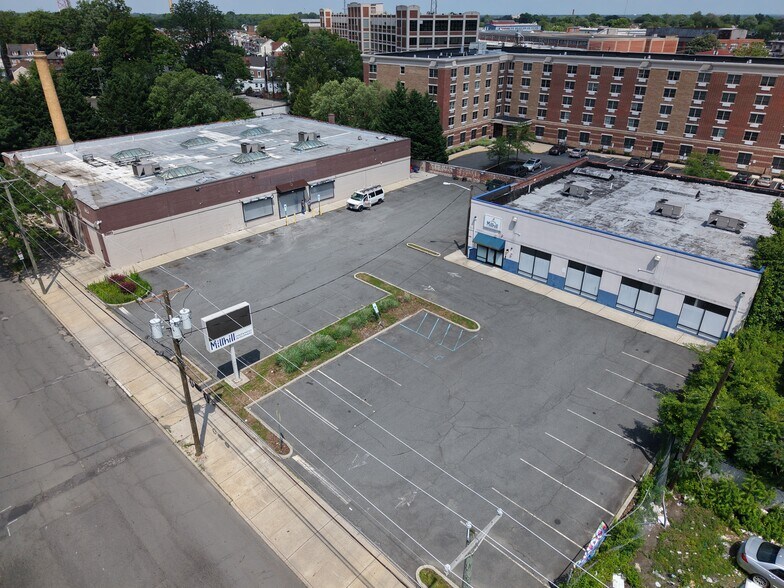 Primary Photo Of , Trenton General Retail For Sale