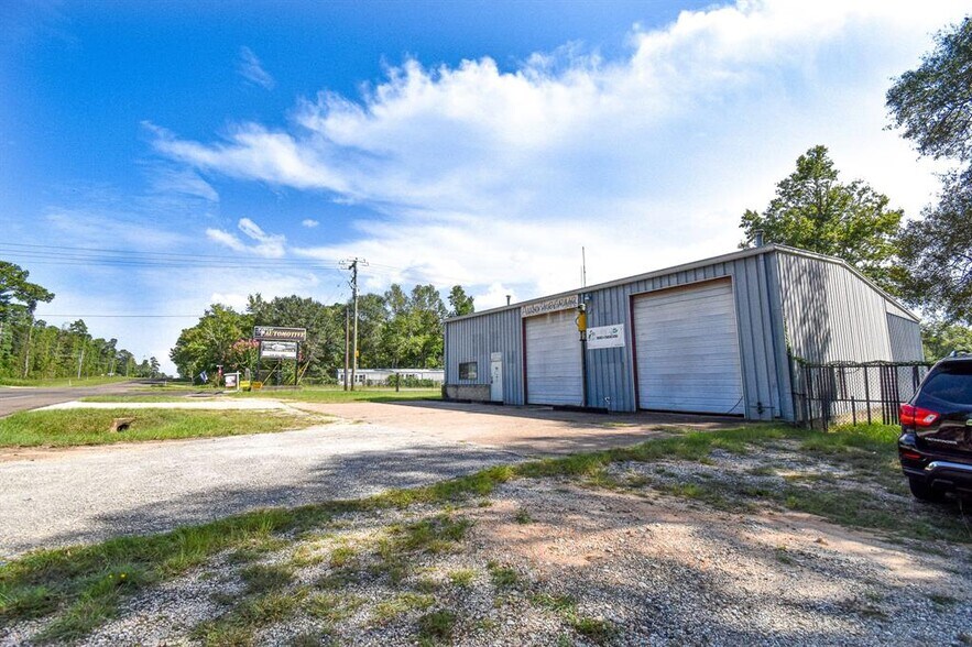 More Photos Of 150 Hill Ln, Coldspring Industrial For Sale