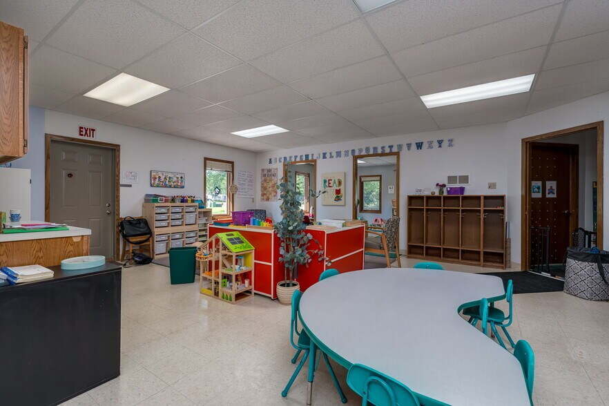 More Photos Of 1500 Edgewood Blvd, North Mankato Schools For Sale
