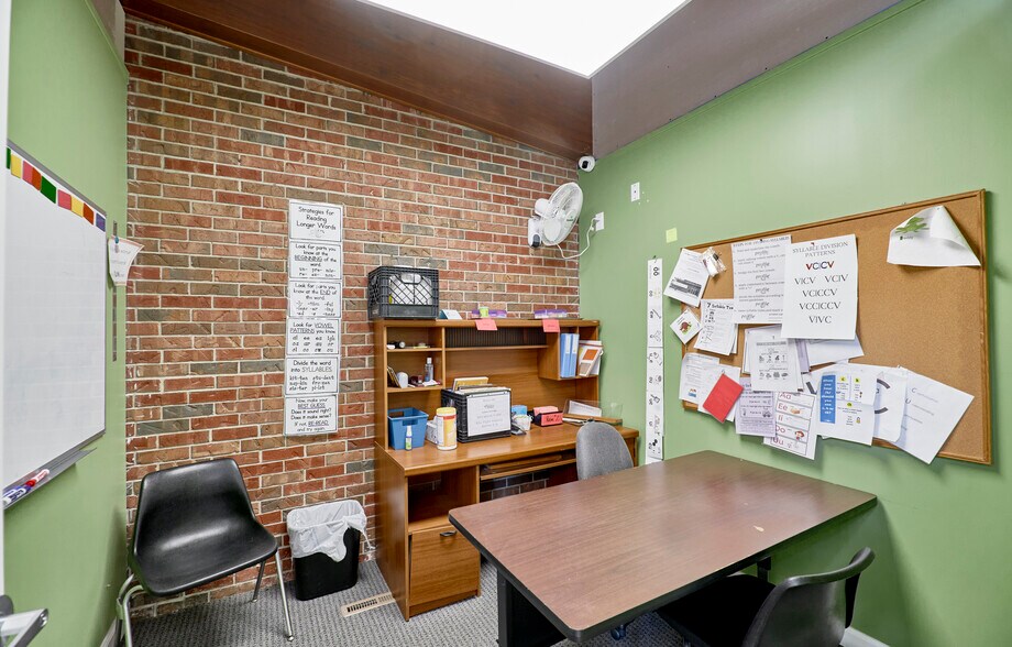 More Photos Of 415 W Main St, Collinsville Medical For Sale